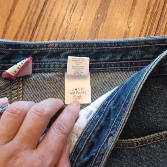 Vintage OLD NAVY BLUE JEANS Shorts Size 12- Made Mexico- Tulip Poket - Picture 4 of 14